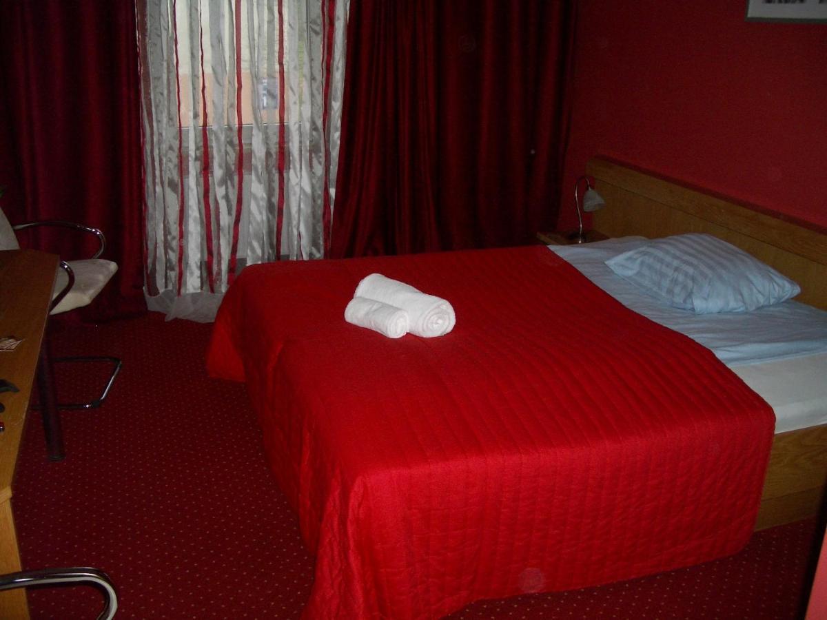 Kardamon Bed & Breakfast Zary  Ruang foto