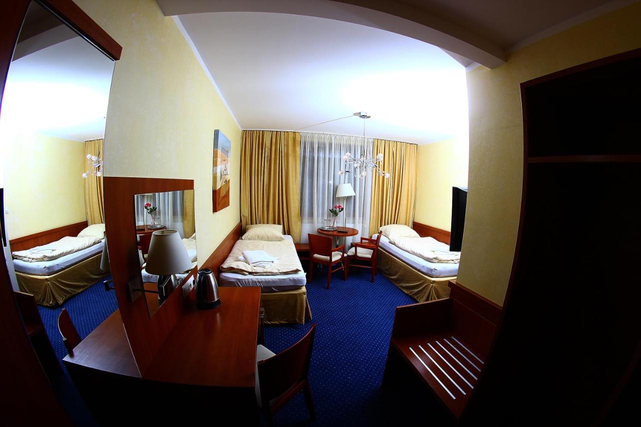 Kardamon Bed & Breakfast Zary  Ruang foto