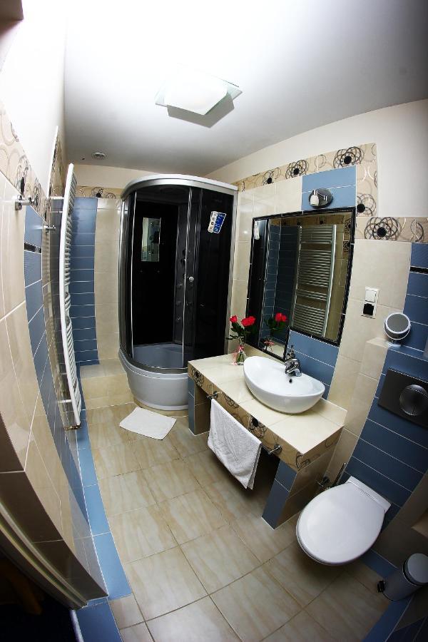 Kardamon Bed & Breakfast Zary  Ruang foto